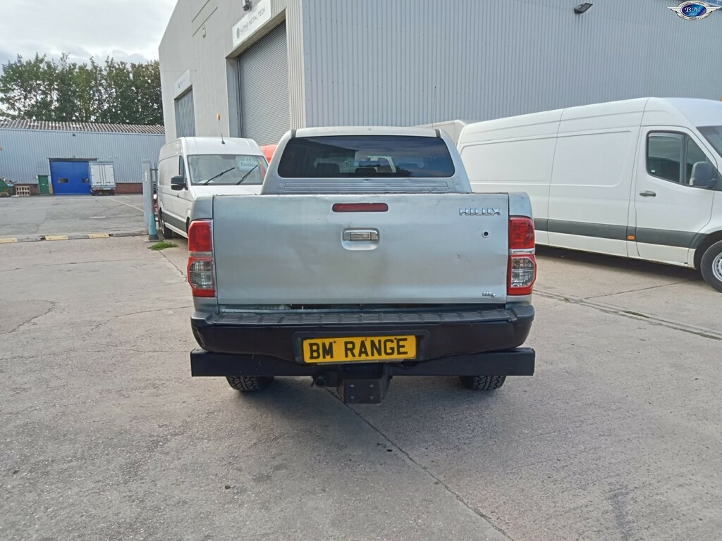 Toyota HILUX Invincible 4X4 D-4d Dcb Silver #5