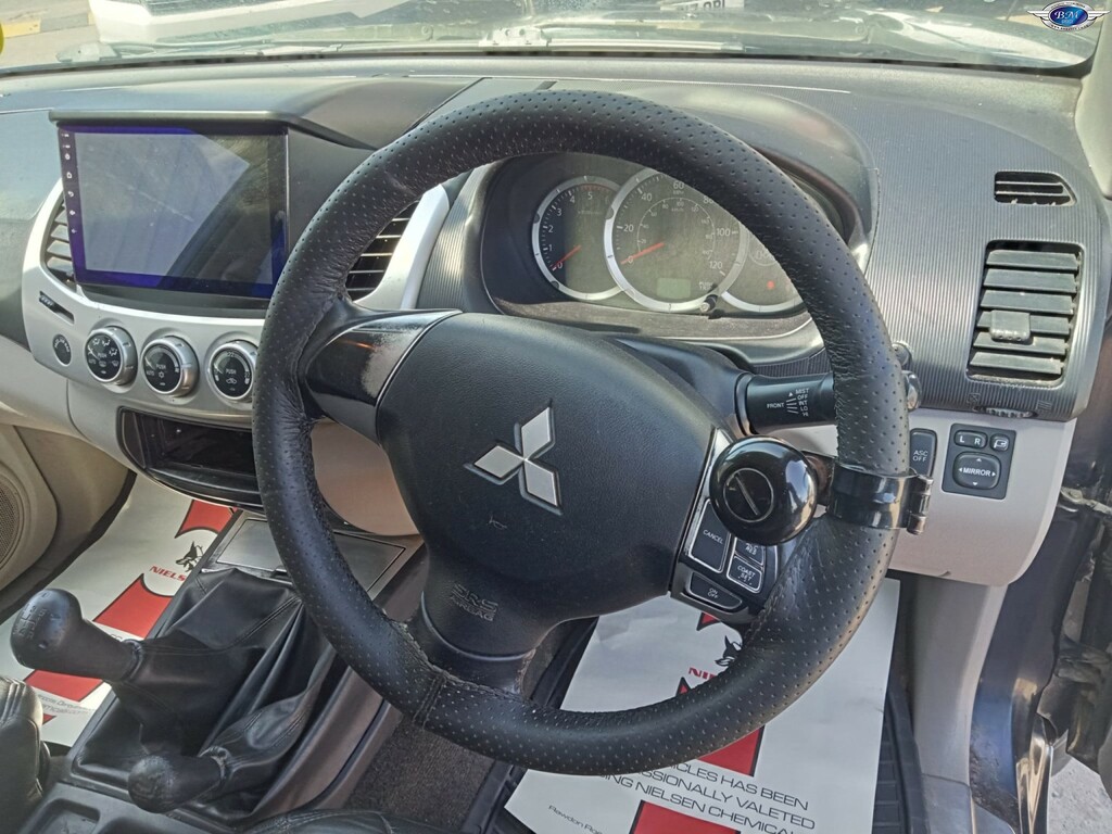 Mitsubishi L200 2.5 Di-d Trojan 2010 Black #10