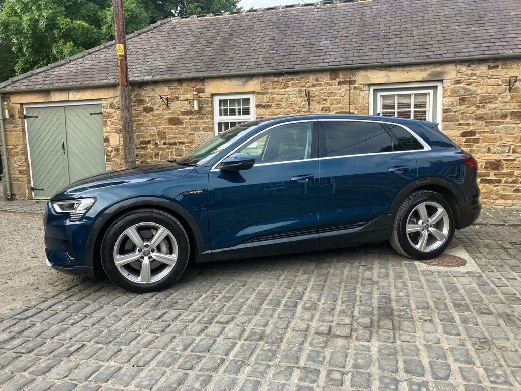 Audi E-tron 50 Technik Quattro 71.2Kwh Blue #5