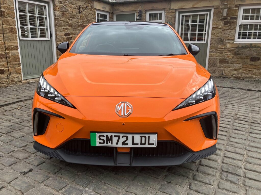 MG MG4 64Kwh Trophy Long Range SM72LDL Orange #3