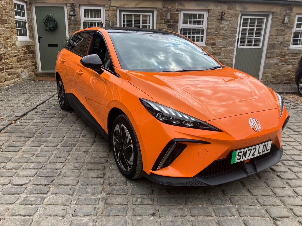 MG MG4 64Kwh Trophy Long Range SM72LDL Orange #4