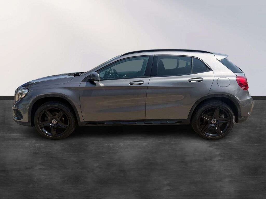Mercedes-Benz GLA Class 2.1 Gla200d Amg Line Premium 7G-dct 4Matic Euro Grey #4