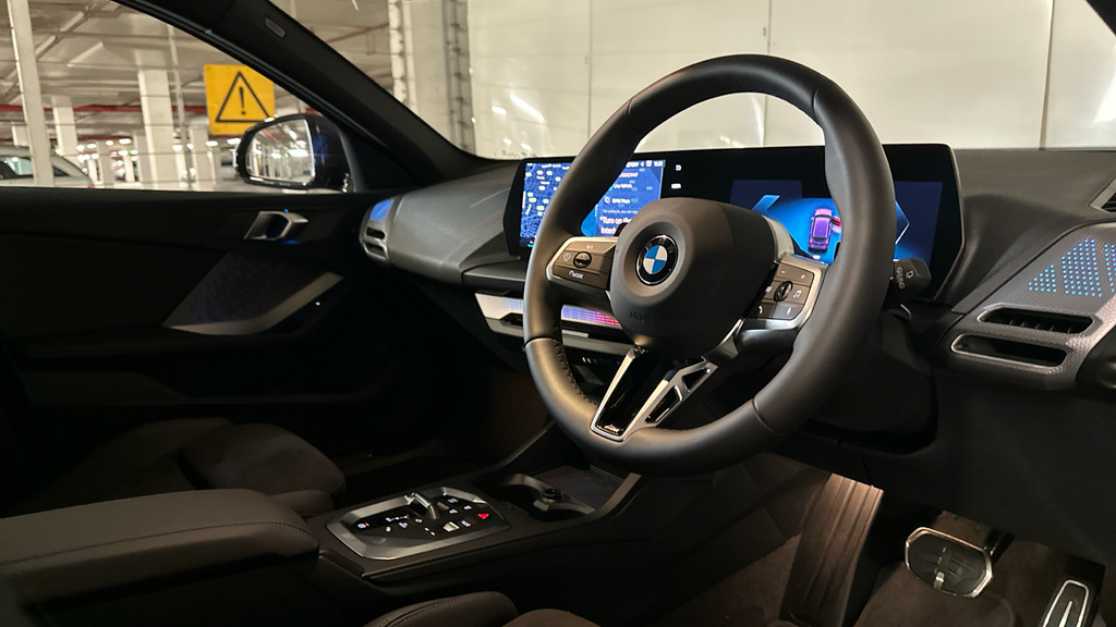 BMW 1 Series 120 M Sport LD26BUU #6