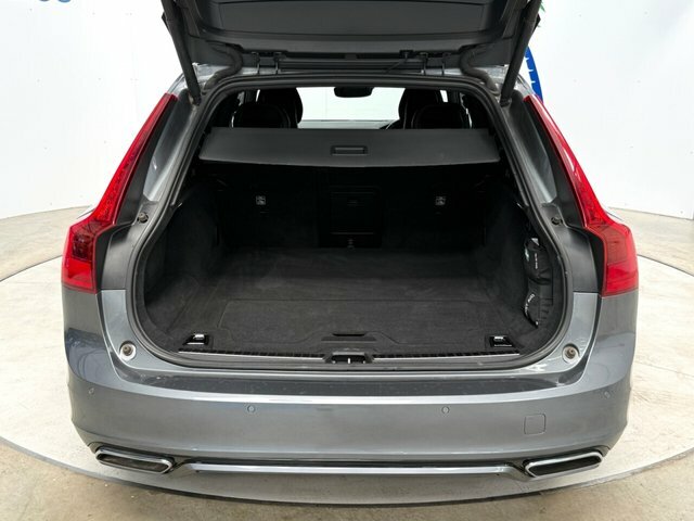 Volvo V90 Volvo Estate 2.0 T4 R Design Geartronic Grey #29