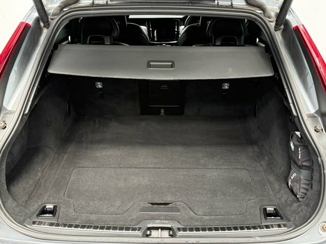 Volvo V90 Volvo Estate 2.0 T4 R Design Geartronic Grey #27