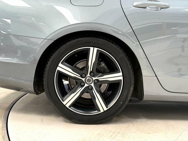 Volvo V90 Volvo Estate 2.0 T4 R Design Geartronic Grey #14