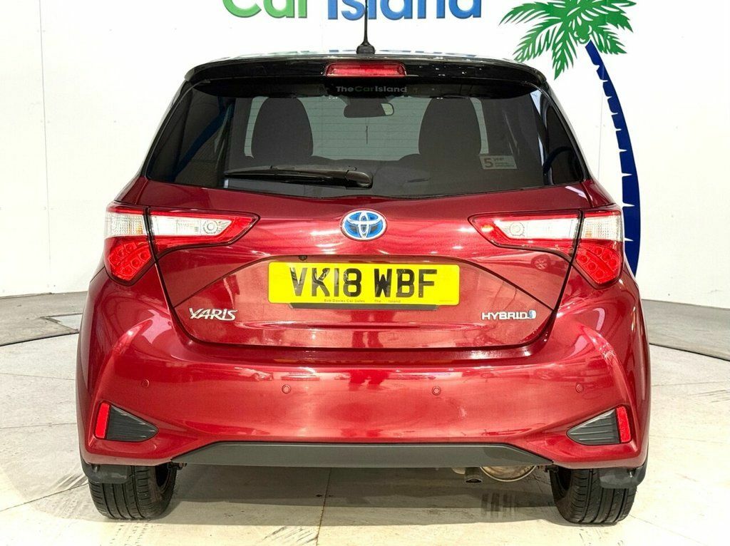 Toyota Yaris Vvt-h Grey Bi-tone Hatchback VK18WBF Red #6