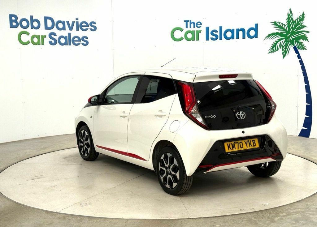 Toyota Aygo Vvt-i X-trend Hatchback White #6