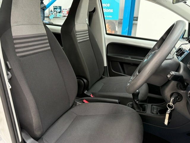 Volkswagen Up E-up Facelift 2 82Ps Bev Hatchback Blue #18