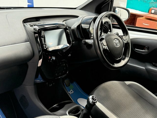 Toyota Aygo Vvt-i X-trend Hatchback Black #4