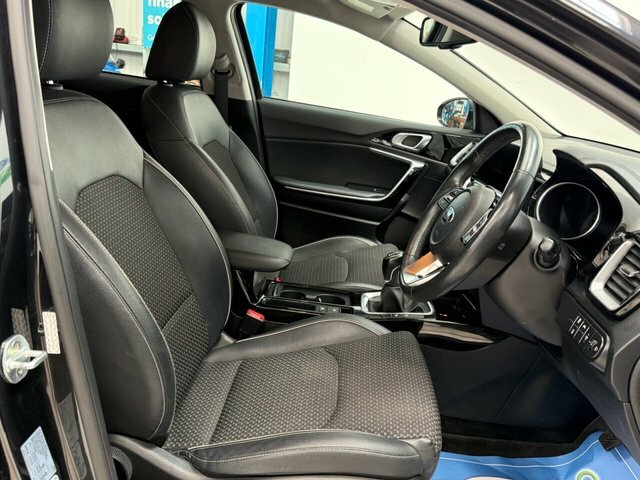 Kia Xceed 1.4L First Edition Yellow #15
