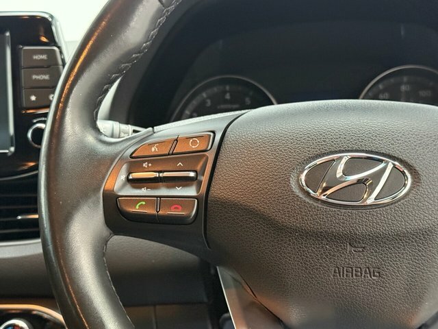 Hyundai I30 Hatchback White #17