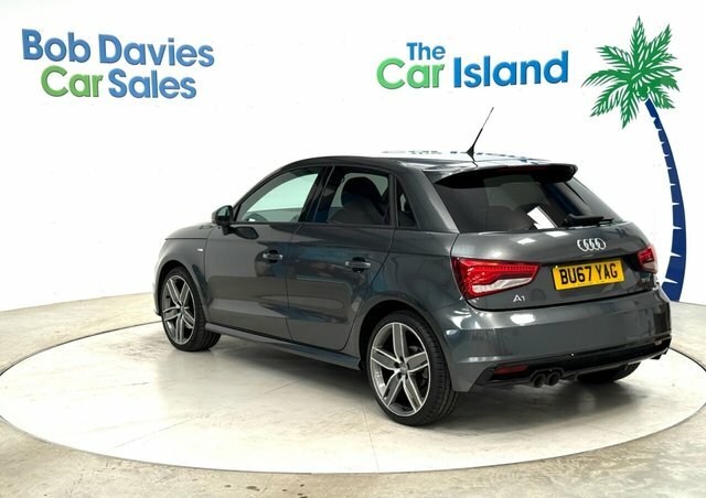 Audi A1 Tfsi Cod Black Edition Black #6