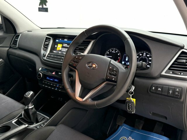 Hyundai Tucson Gdi Blue Drive Se White #4