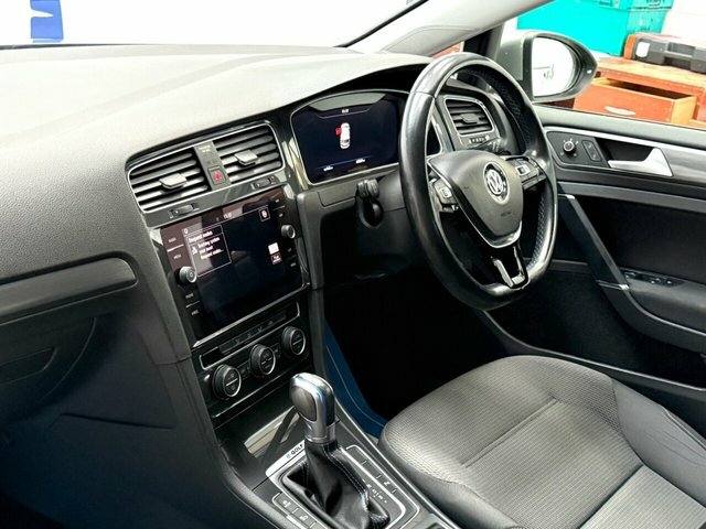 Volkswagen e-Golf E-golf Hatchback Silver #4