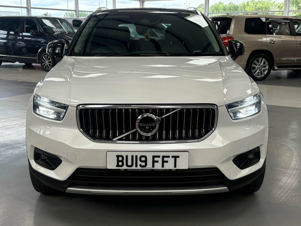 Volvo XC40 2.0 T4 Inscription Awd Euro 6 Ss BU19FFT White #2