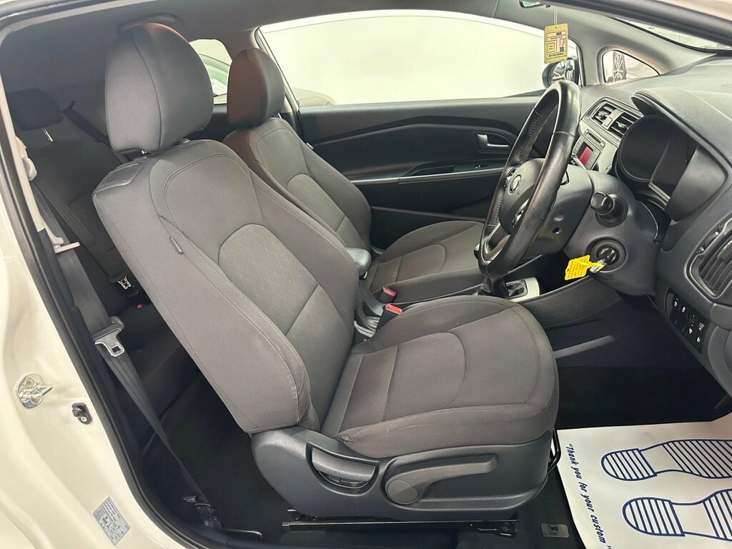 Kia RIO 1.2 2 Isg 2015,20 Road Tax,bluetooth,air Con,parki Silver #14