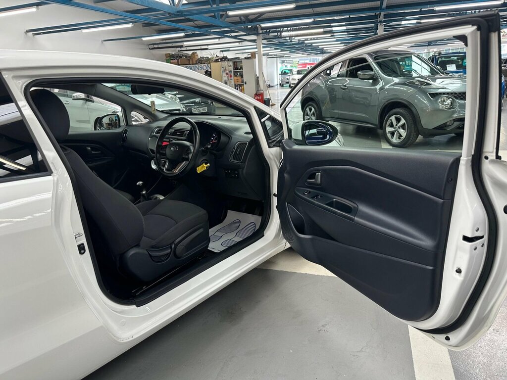 Kia RIO 1.2 2 Isg 2015,20 Road Tax,bluetooth,air Con,parki Silver #10