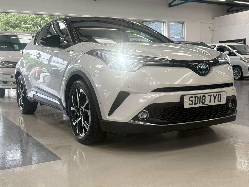 Toyota C-Hr 1.8 Vvt-h Dynamic Cvt Euro 6 Ss White #4
