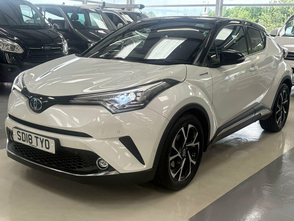 Toyota C-Hr 1.8 Vvt-h Dynamic Cvt Euro 6 Ss White #2