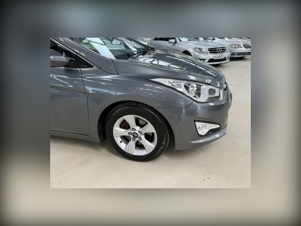 Hyundai I40 Estate 1.7 Crdi Premium 201212 Black #12