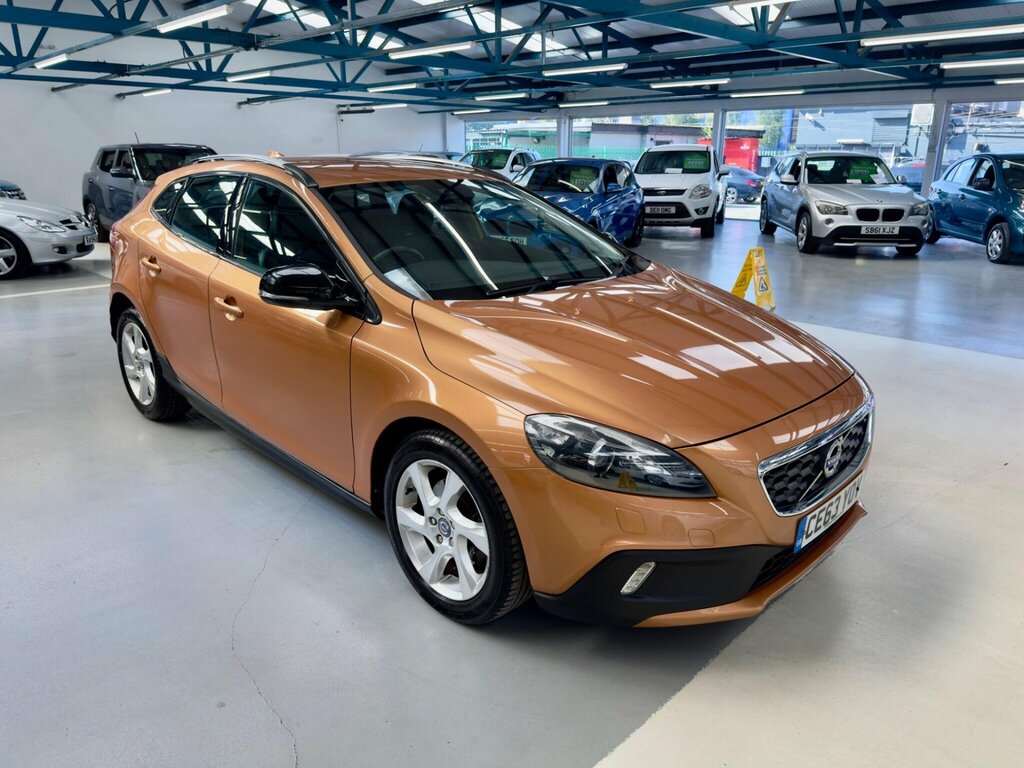 Volvo V40 Cross Country Se Red #16