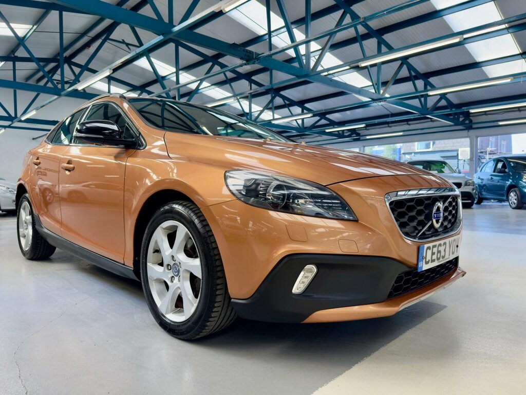 Volvo V40 Cross Country Se Red #15