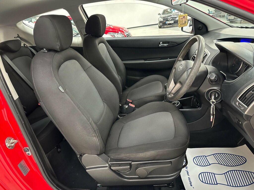 Hyundai I20 1.2 Classic Spec-red-great 1St Car-cheap Tax-sh-dr Red #11