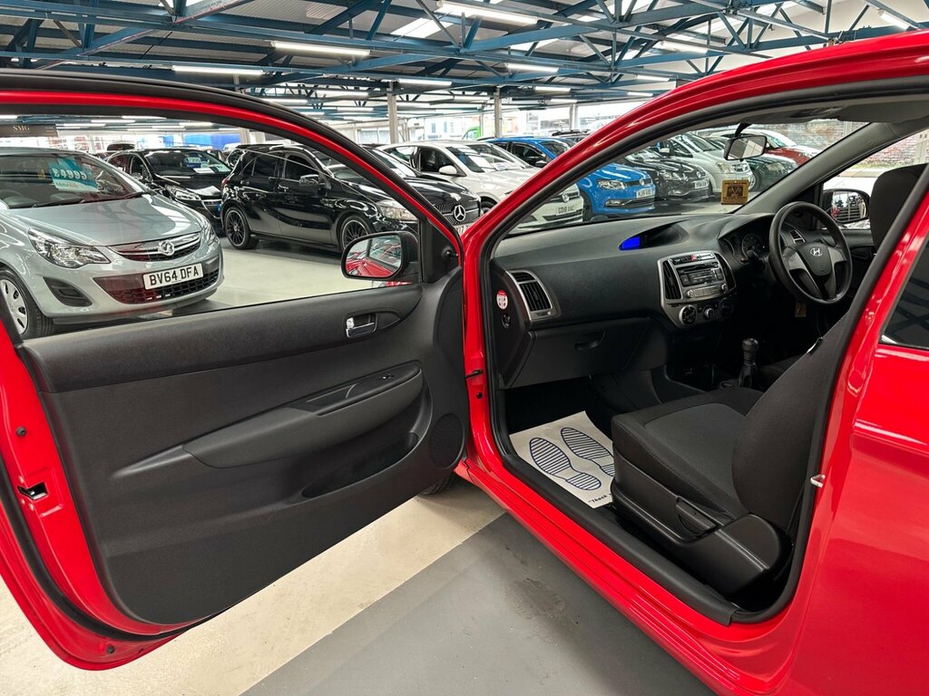 Hyundai I20 1.2 Classic Spec-red-great 1St Car-cheap Tax-sh-dr Red #28