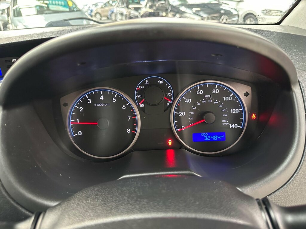 Hyundai I20 1.2 Classic Spec-red-great 1St Car-cheap Tax-sh-dr Red #21