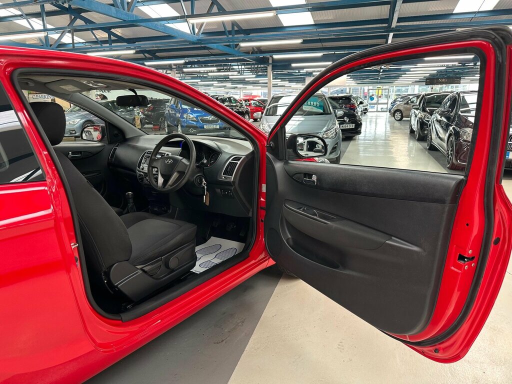Hyundai I20 1.2 Classic Spec-red-great 1St Car-cheap Tax-sh-dr Red #8