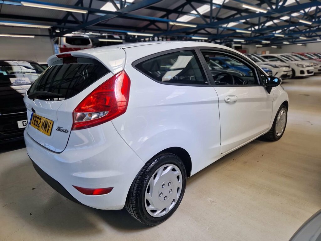 Ford Fiesta Zetec Black #13