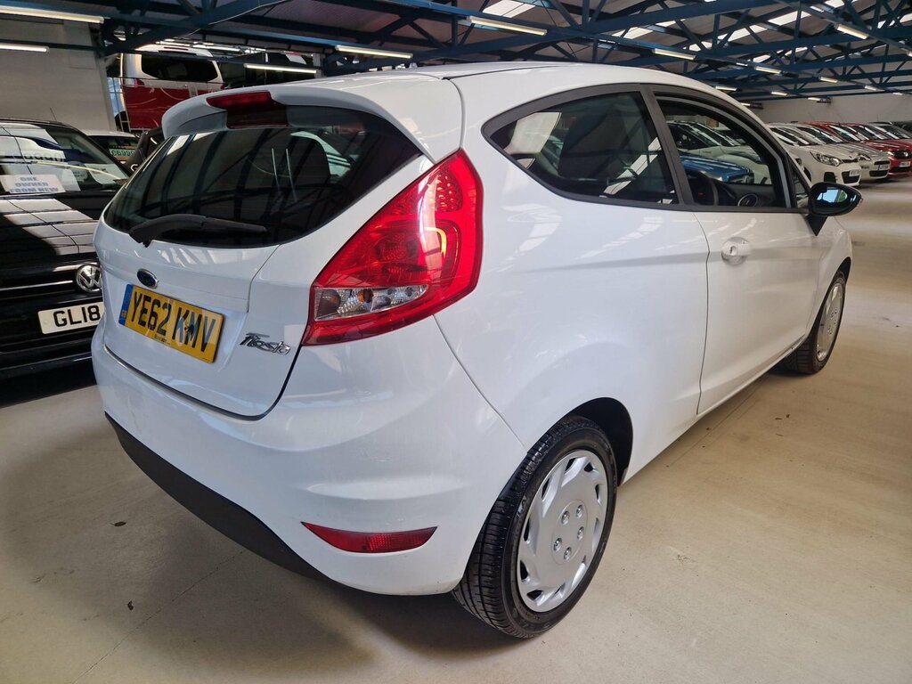 Ford Fiesta Zetec Black #15