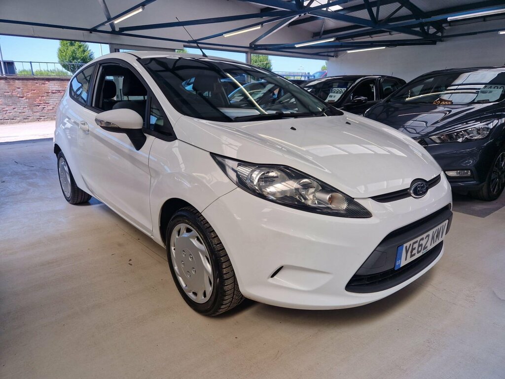 Ford Fiesta 1.25 Edge White #6