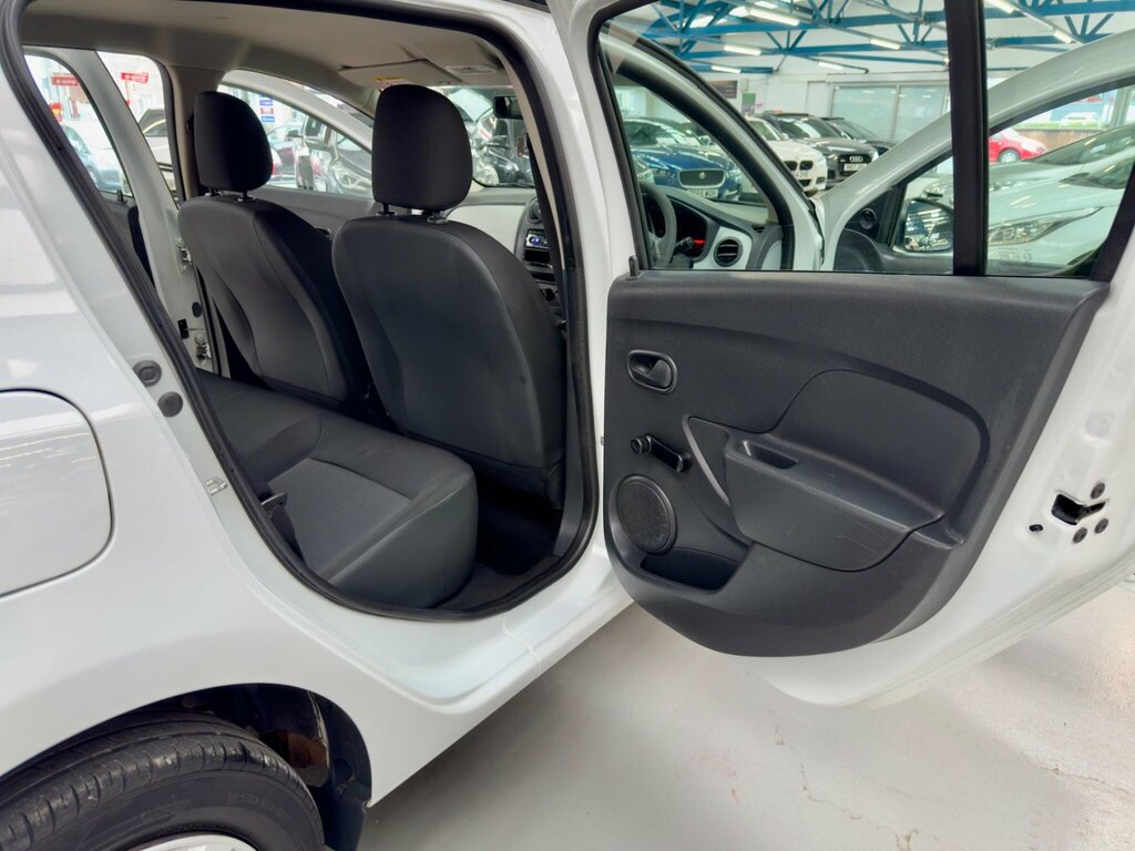 Dacia Sandero Ambiance White #27