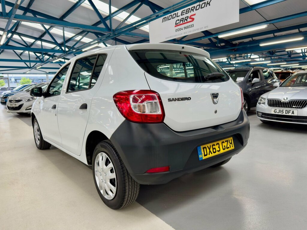 Dacia Sandero 1.2 Access Euro 5 DX63GZH White #6