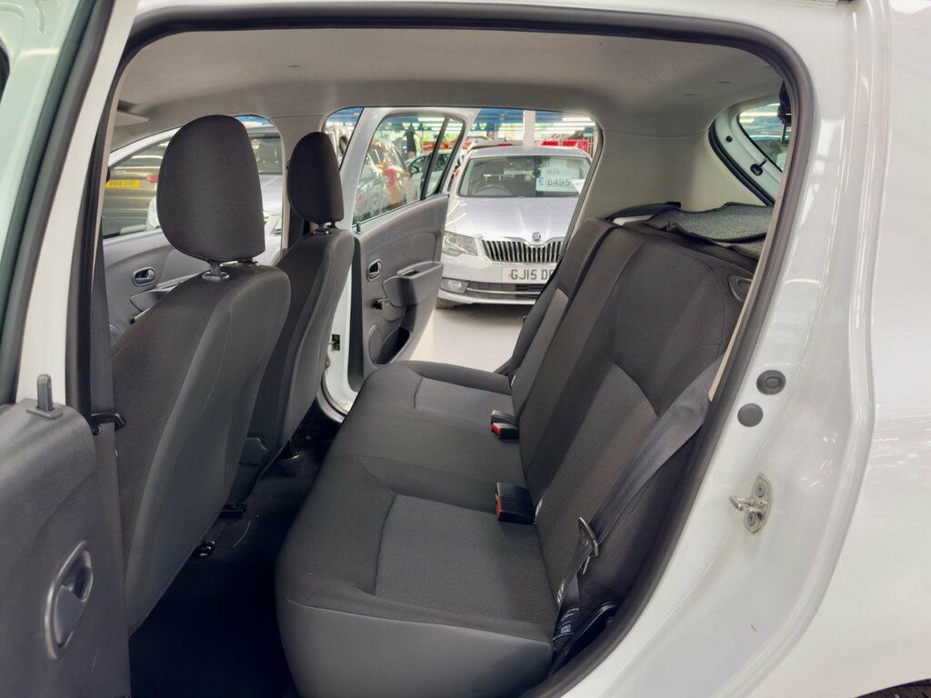 Dacia Sandero Ambiance White #34