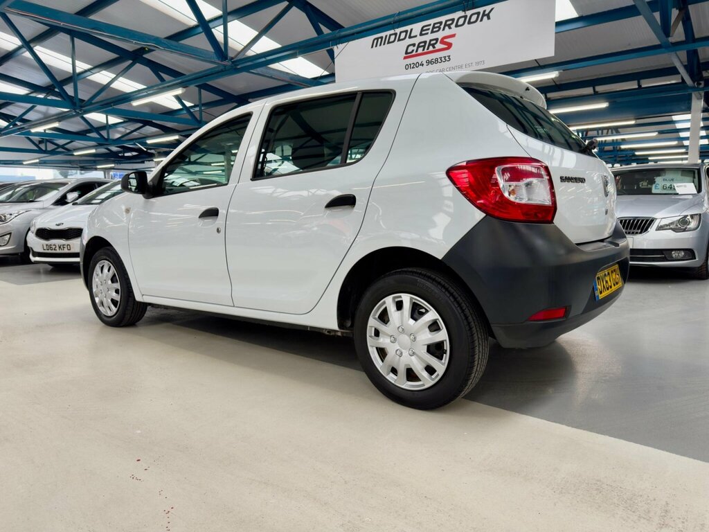Dacia Sandero 1.2 Access Euro 5 DX63GZH White #5