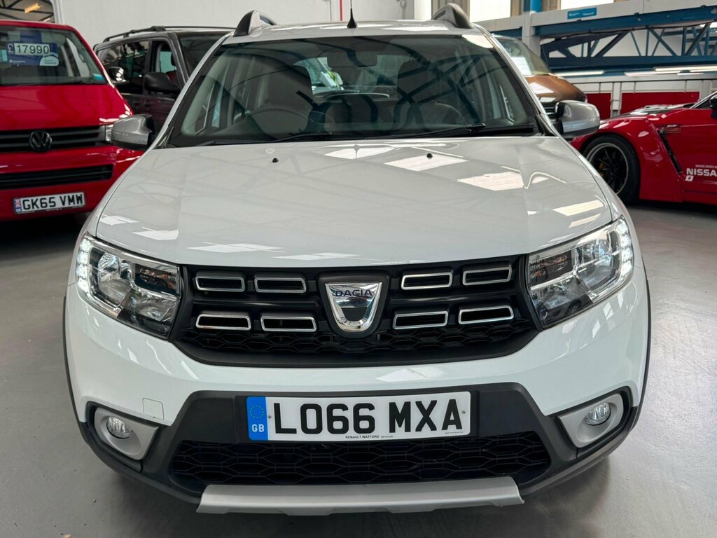Dacia Sandero Stepway  White #7