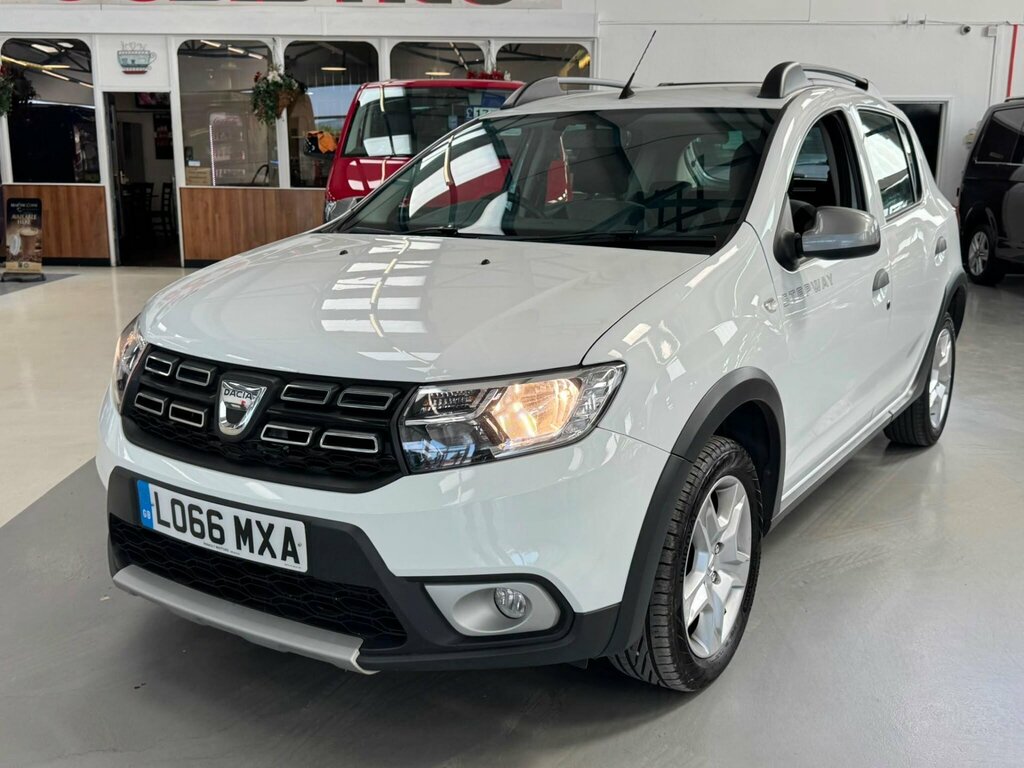 Dacia Sandero Stepway  White #12