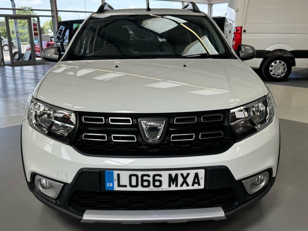 Dacia Sandero Stepway 0.9 Tce Laureate Euro 6 Ss White #3