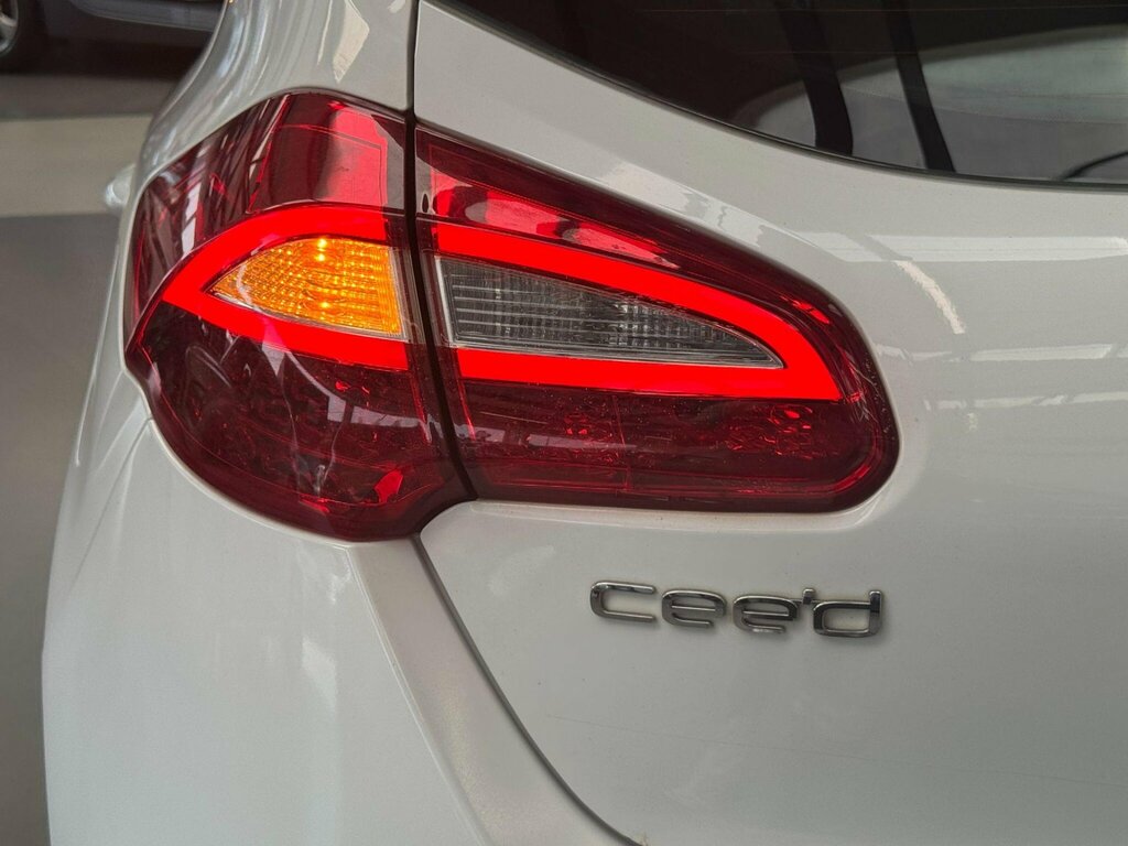 Kia Ceed 1.6 Crdi Isg Gt-line Red #69
