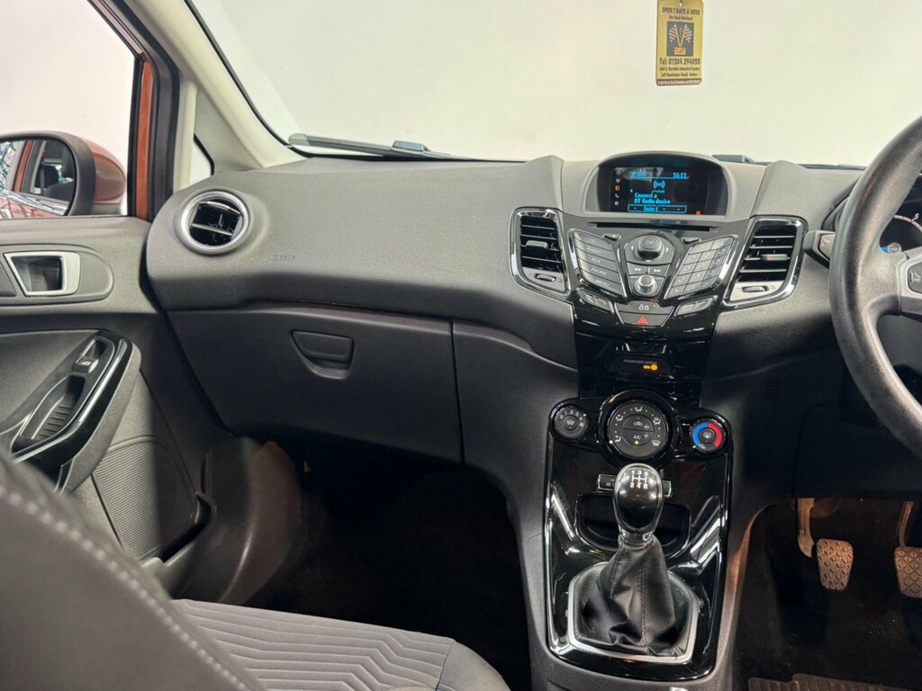 Ford Fiesta Titanium #22