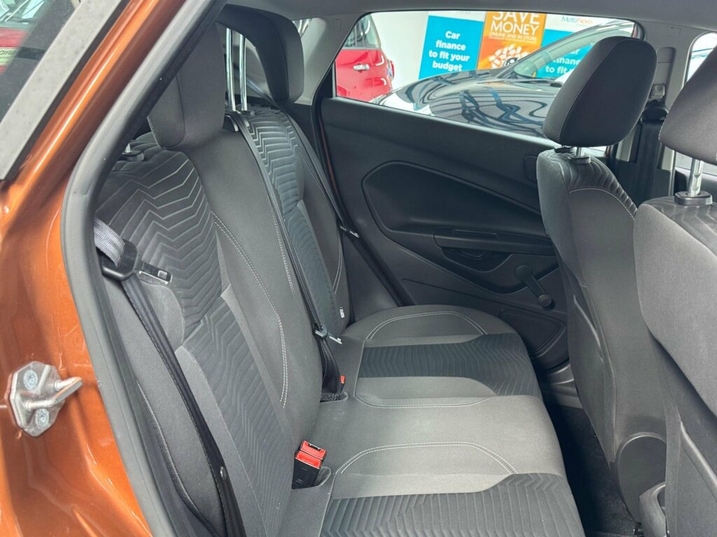 Ford Fiesta Titanium #34