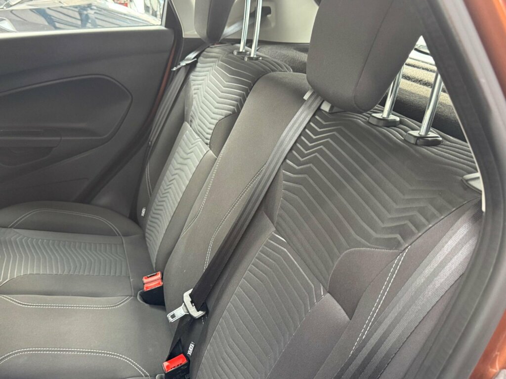 Ford Fiesta Titanium #32