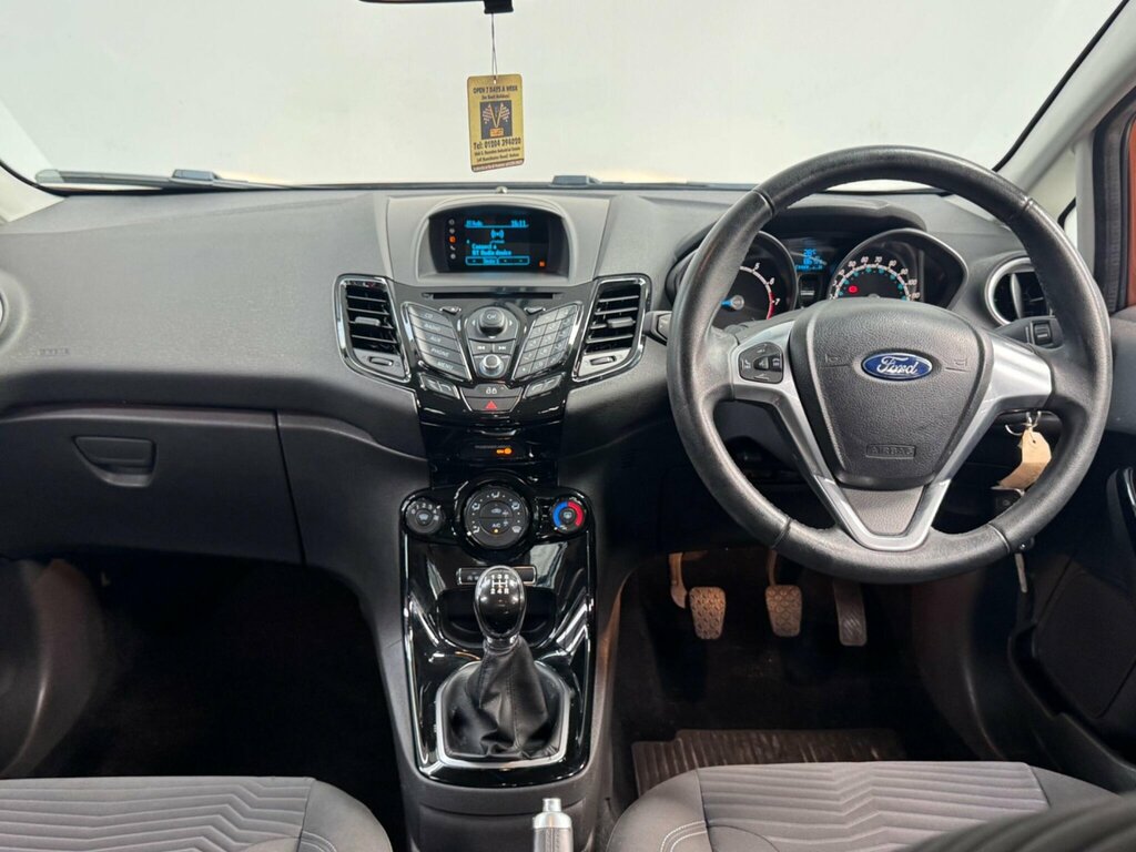 Ford Fiesta Titanium #18