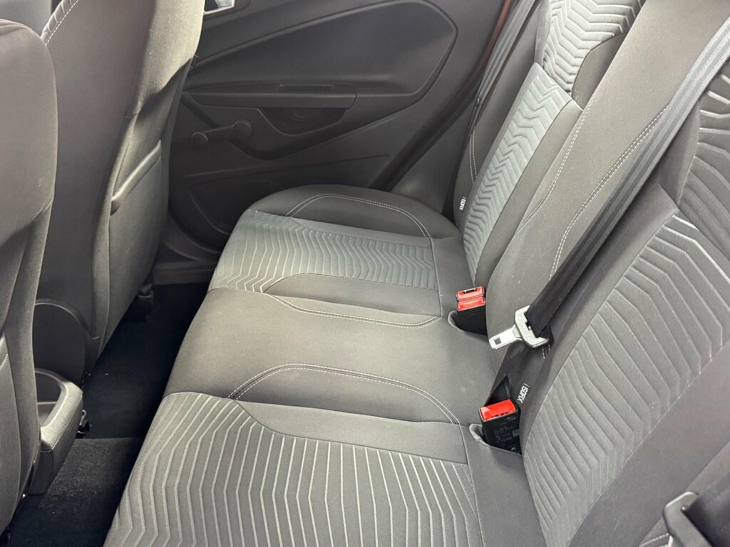 Ford Fiesta Titanium #30