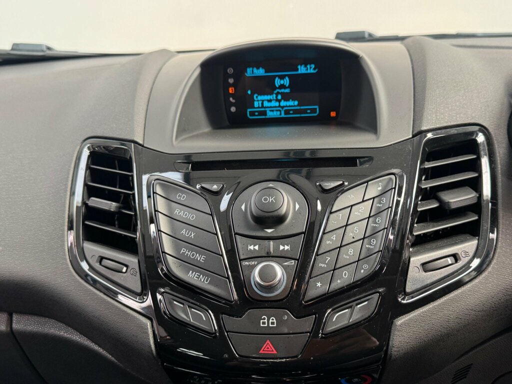 Ford Fiesta Titanium #39
