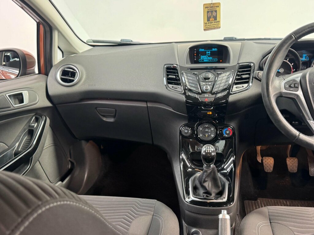 Ford Fiesta Titanium #19
