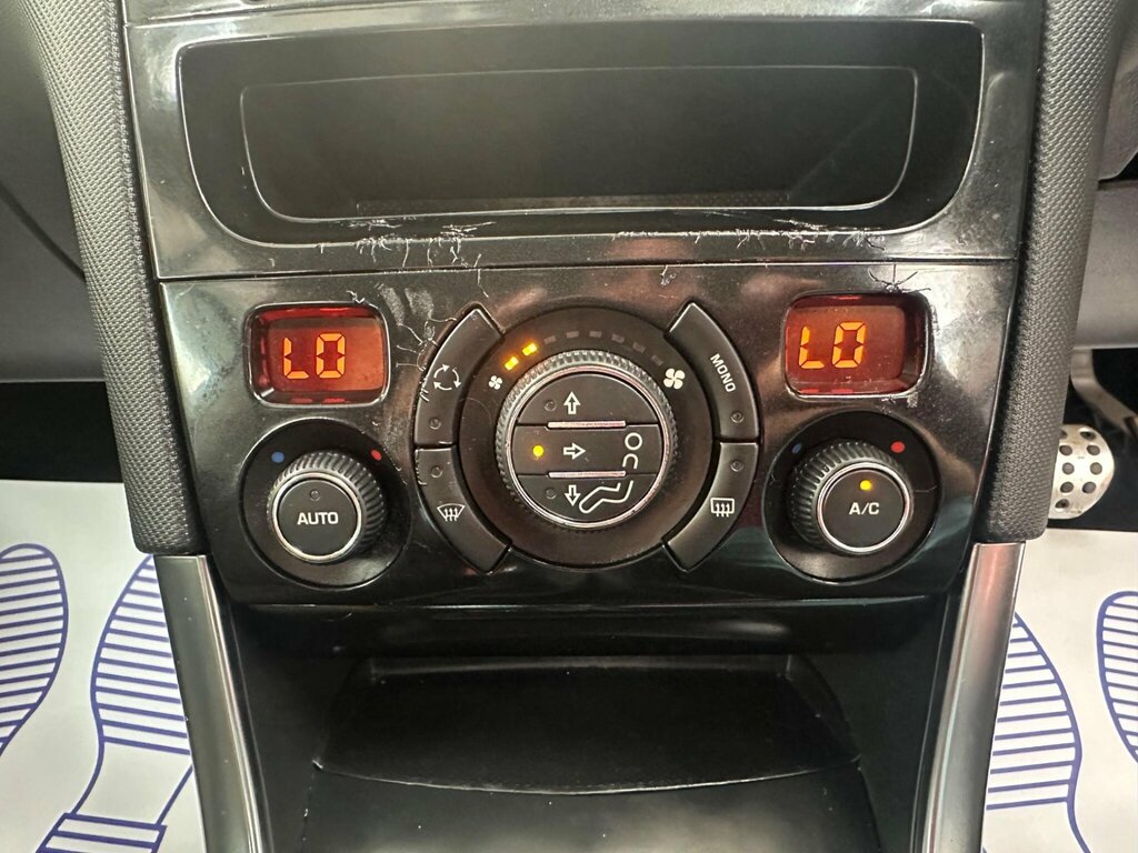 Peugeot 308 Hdi Active Black #21